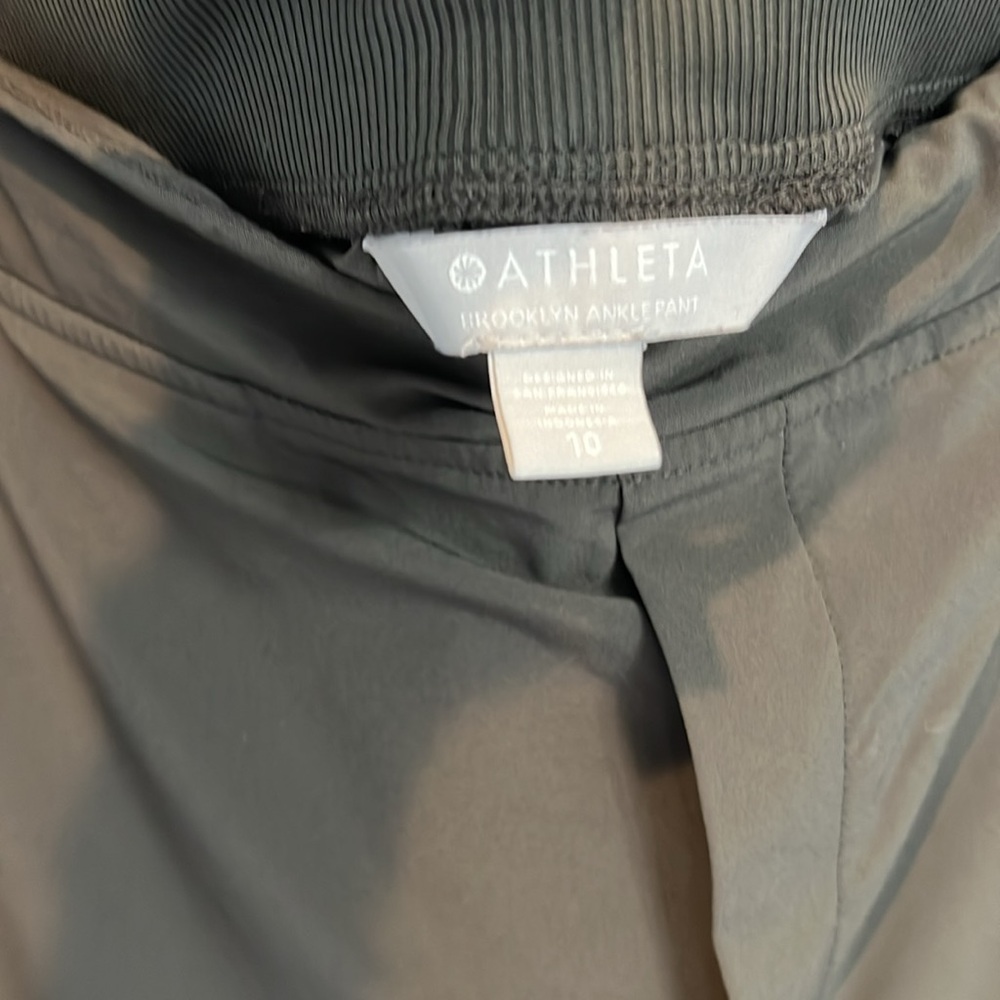 Athleta Olive Green Brooklyn pant. Size 10 - Picture 2 of 8